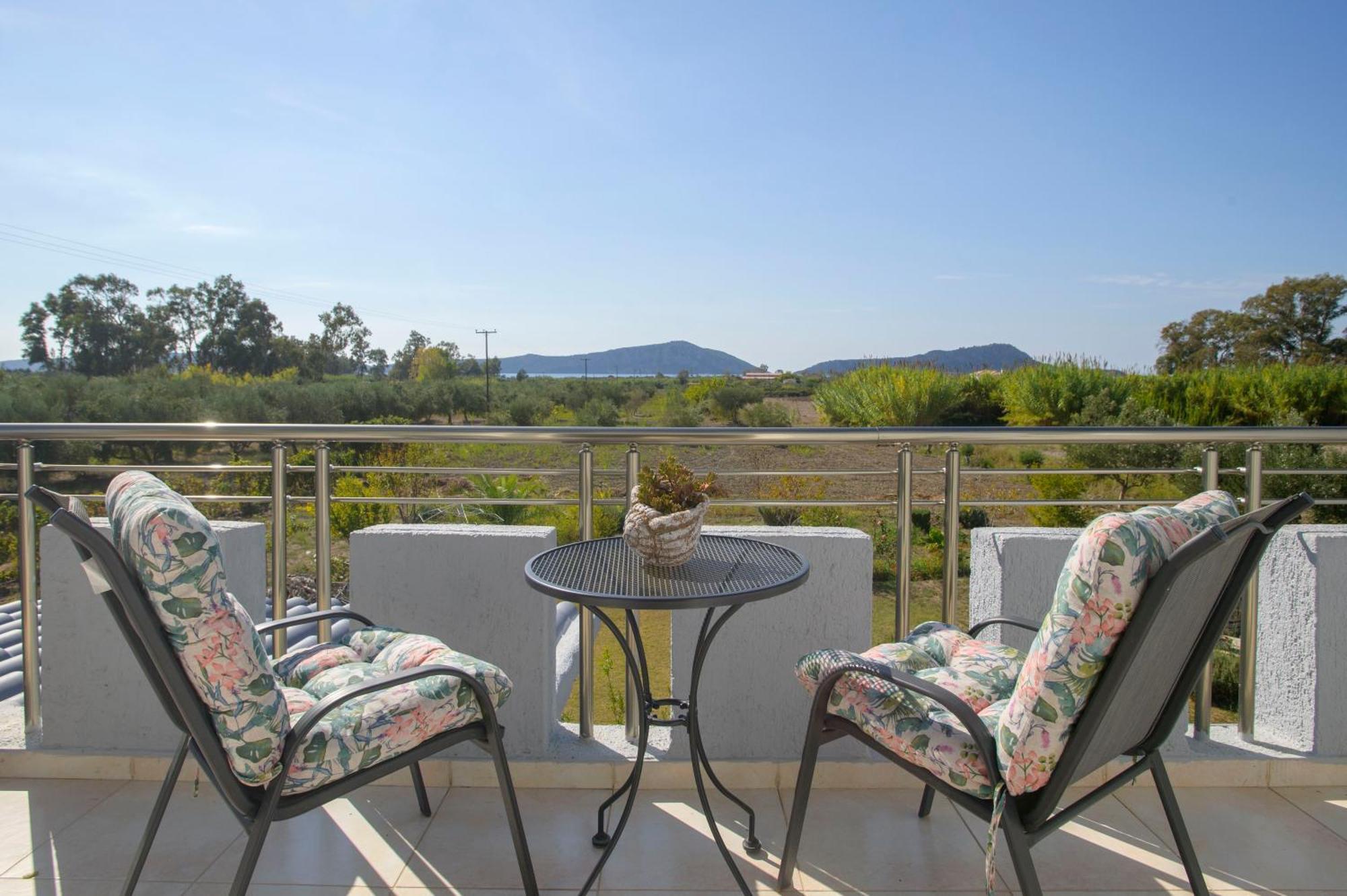 La Vatura Hotel Gialova Bagian luar foto