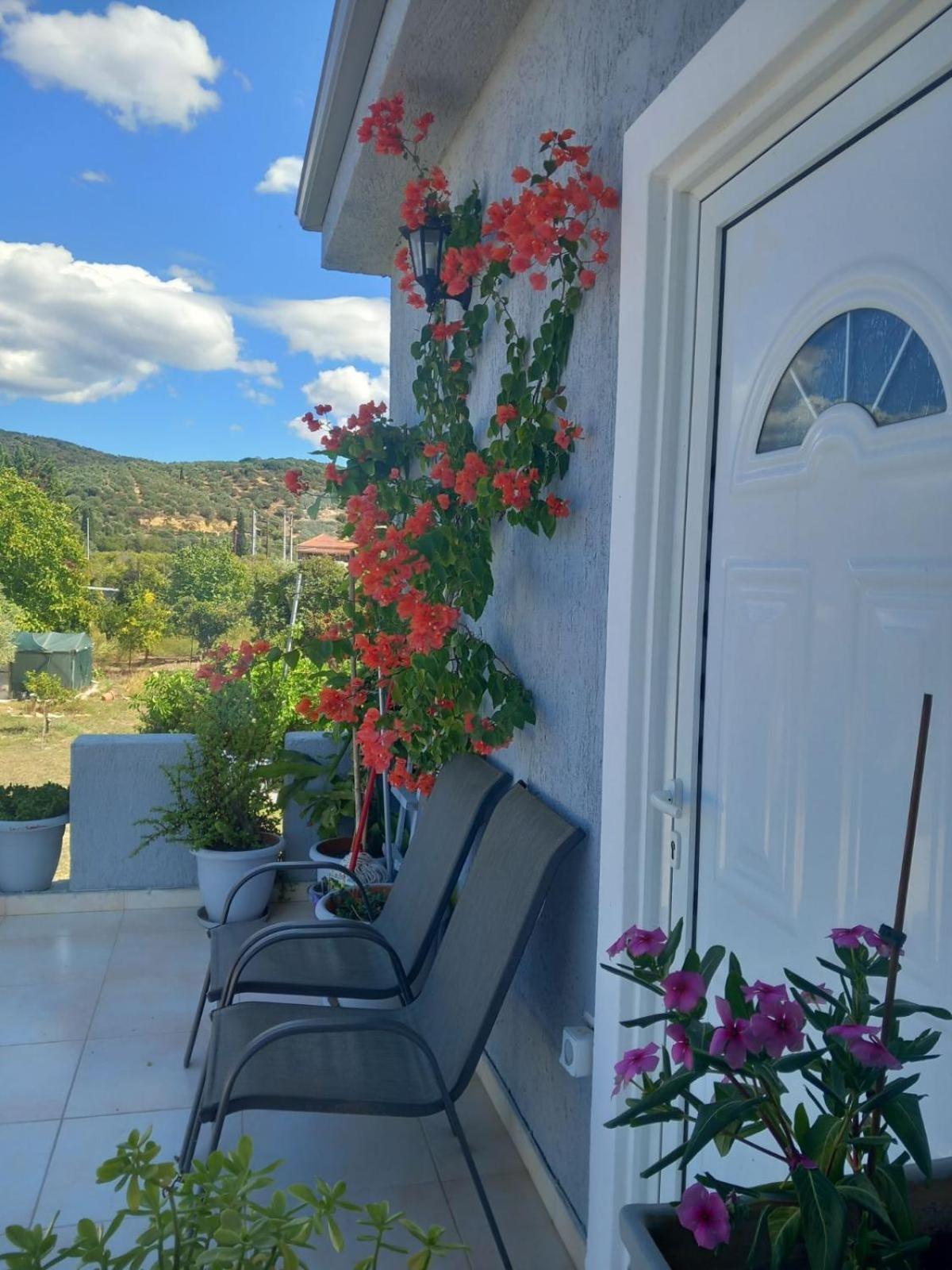 La Vatura Hotel Gialova Bagian luar foto